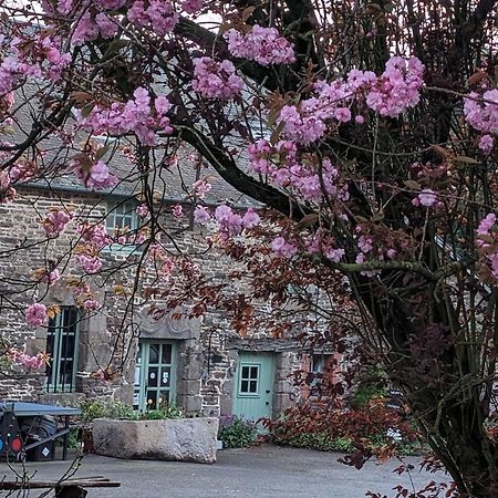 Ferme De La Gortiere Bed & Breakfast Le Teilleul Екстериор снимка