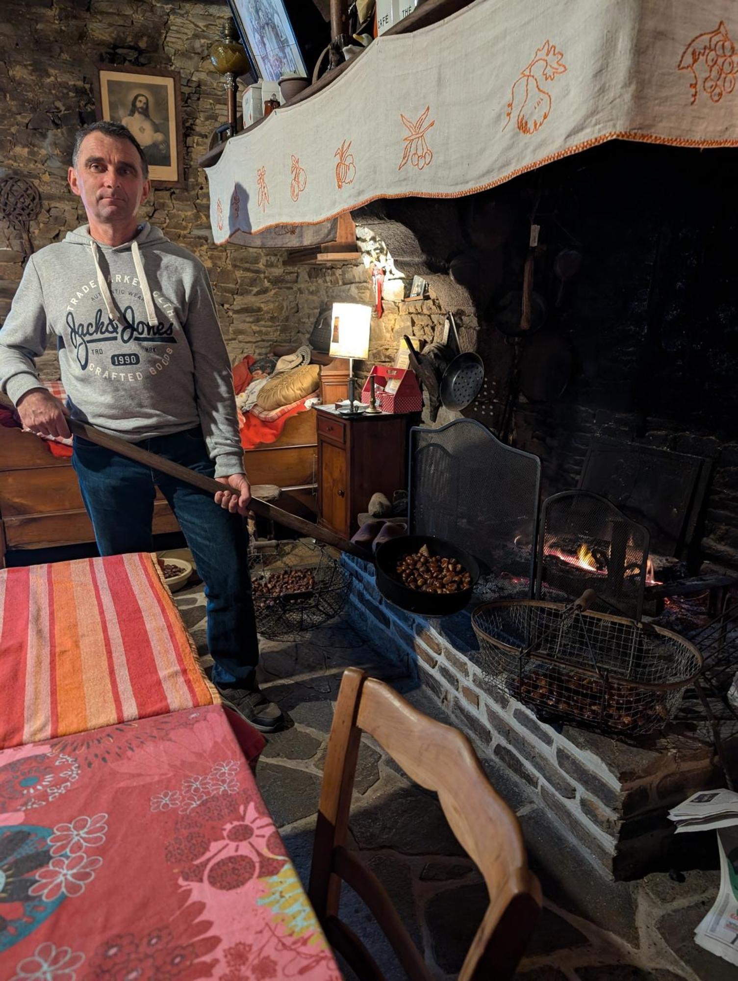 Ferme De La Gortiere Bed & Breakfast Le Teilleul Екстериор снимка