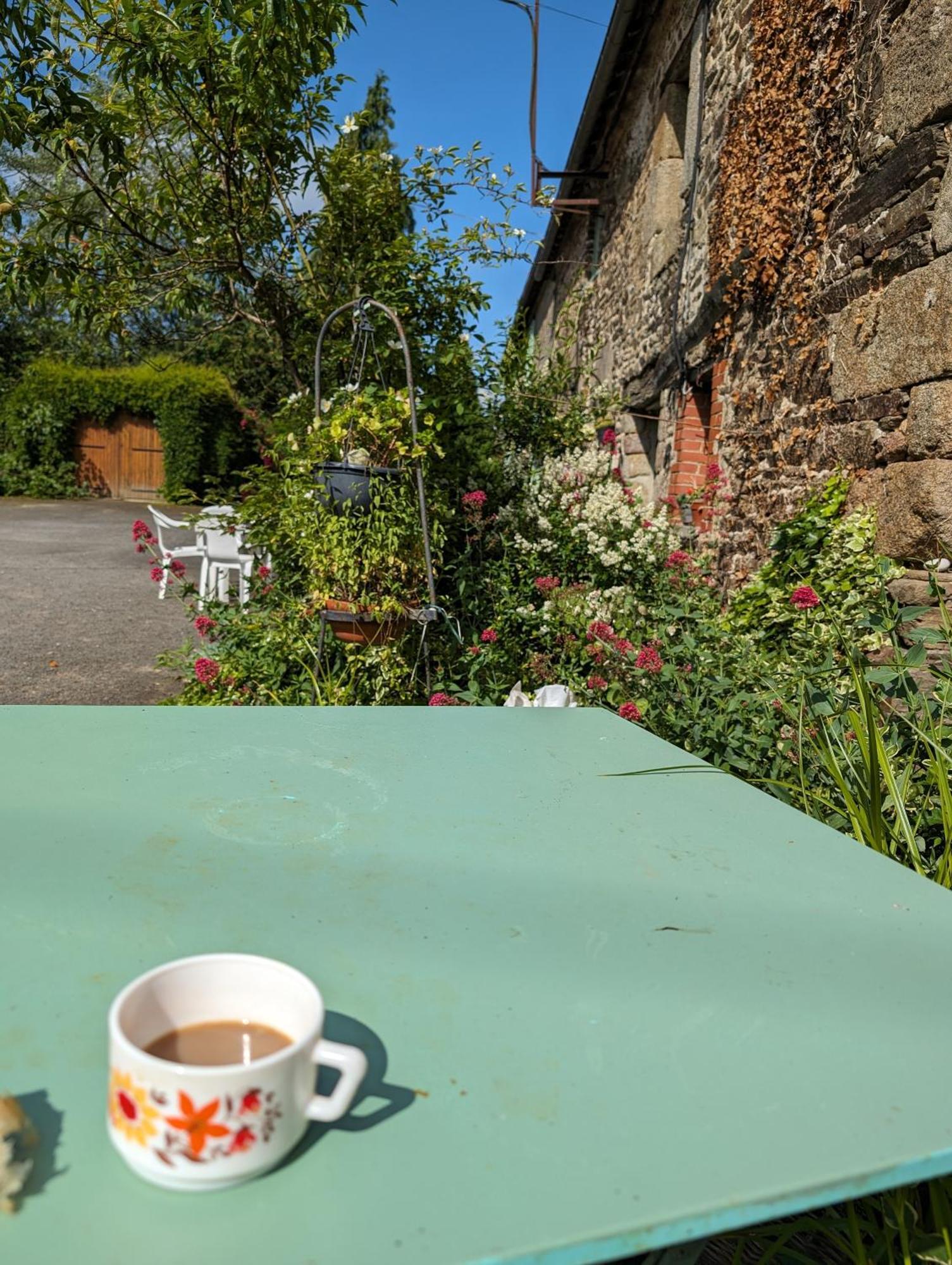 Ferme De La Gortiere Bed & Breakfast Le Teilleul Екстериор снимка