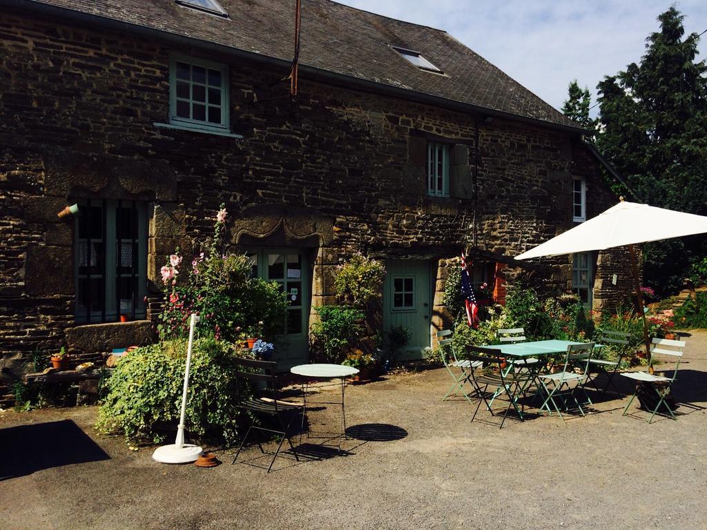 Ferme De La Gortiere Bed & Breakfast Le Teilleul Екстериор снимка